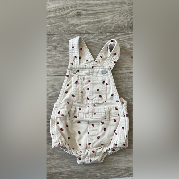 Various Rompers 6-12M - Picture 2 of 9